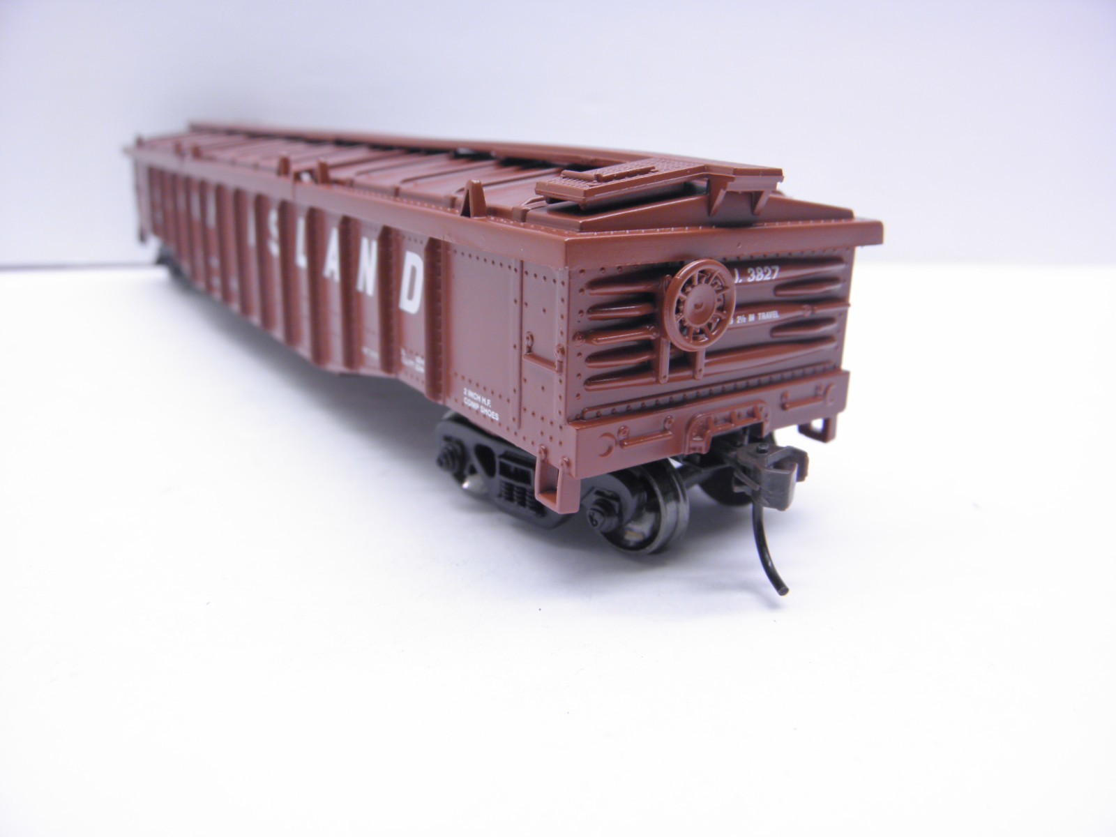ATHEARN READY TO ROLL 50′ COVERD GONDOLA – ROCK ISLAND #3827 HO SCALE