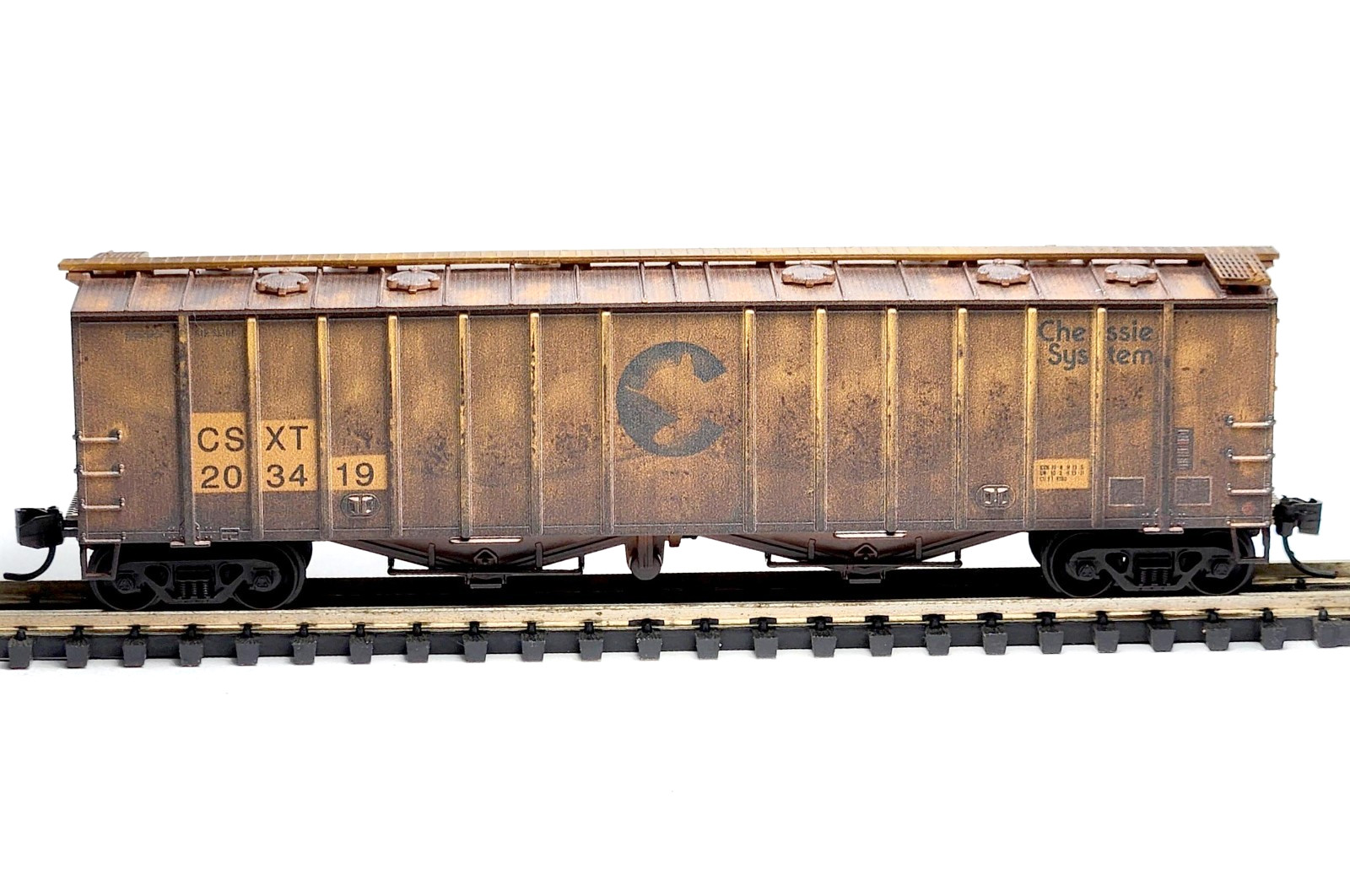 CSX ex-CHESSIE 50′ Airslide Hopper Weathered Micro-Trains #098 45 170 N Scale