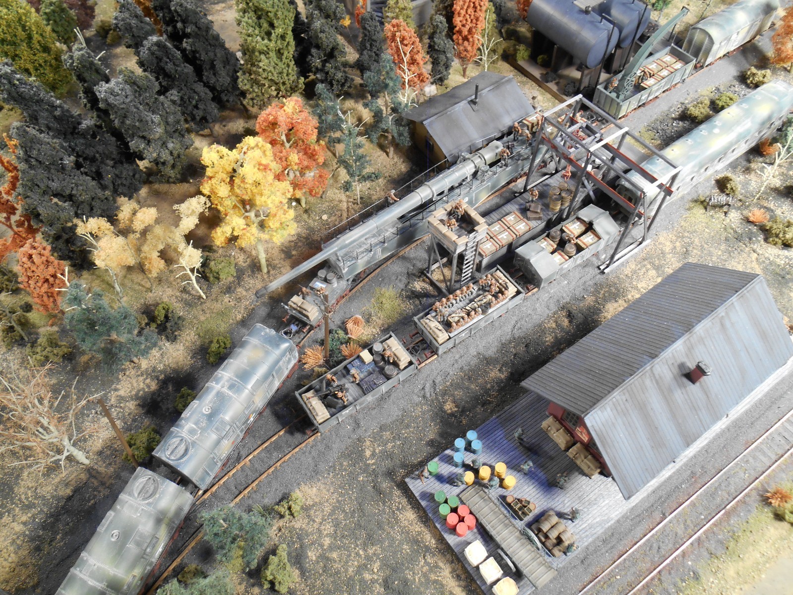 HO Roco Minitanks Artitec 6th Panzer LEOPOLD Artillery Train 6 Cars with Crew