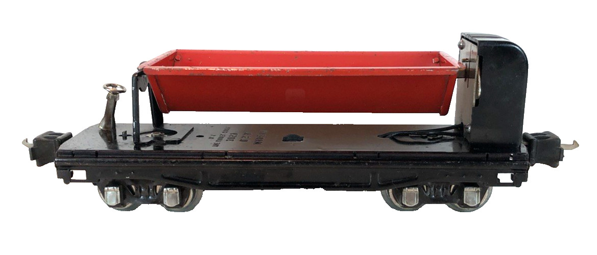 Lionel No. 3859 Operating Dump Car, Red/Black