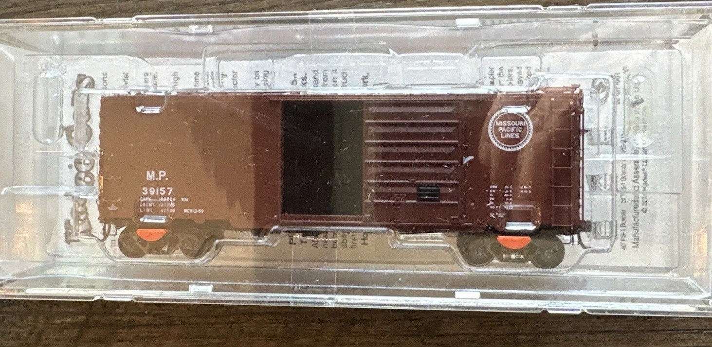 Kadee Cars HO Scale #5287 40’ PS-1 Boxcar 8’ Door Missouri Pacific #39157 NIB