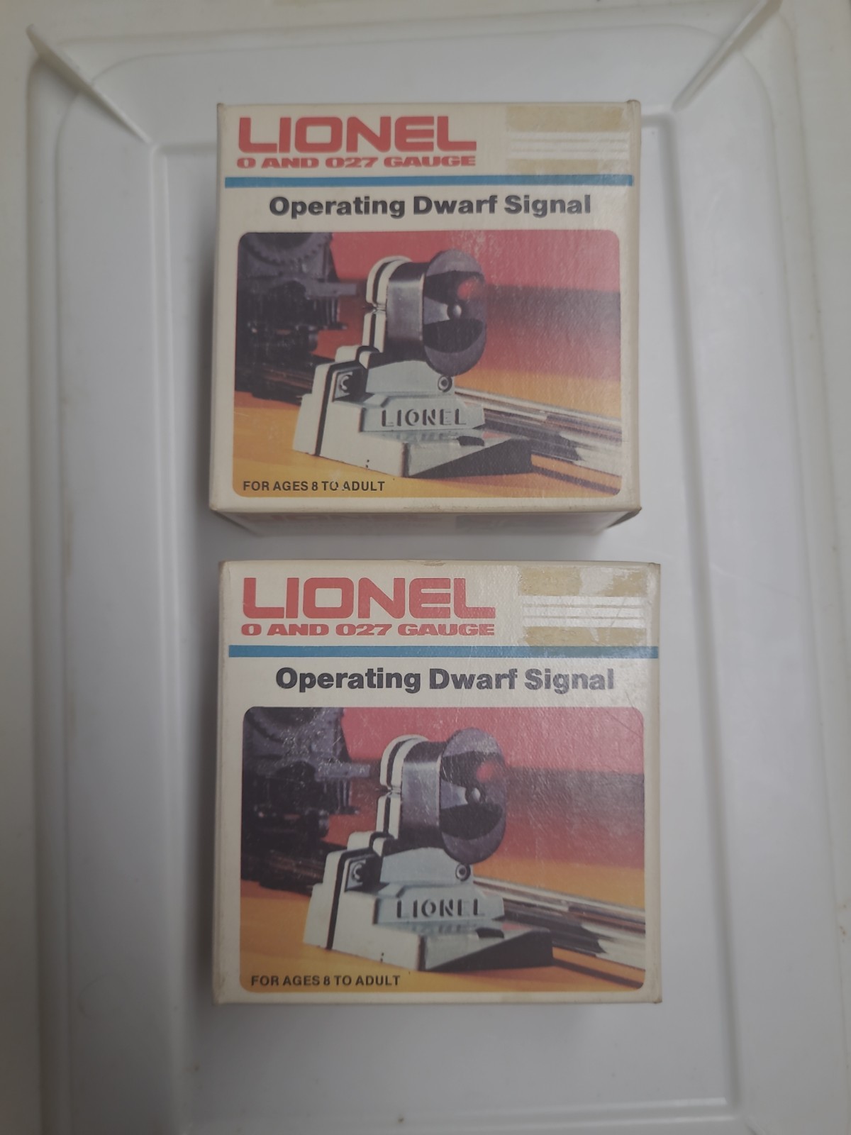 Lot of 2 Vintage Lionel 6-2115 Operating Dwarf Signals O/O27 Scale