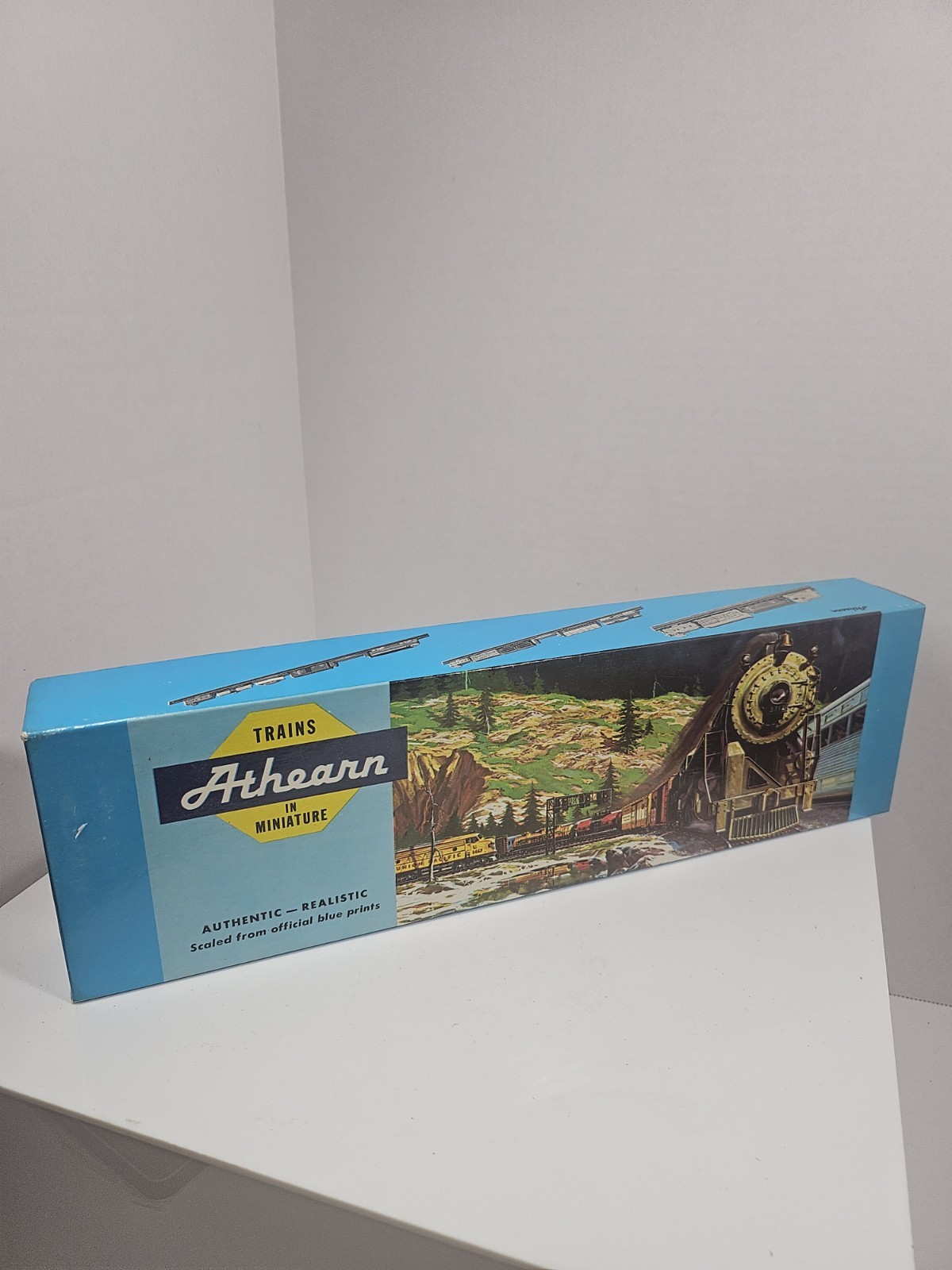 ATHEARN Trains – Southern Pacific 86′ Flat Car #2006 – HO Scale NOS!!