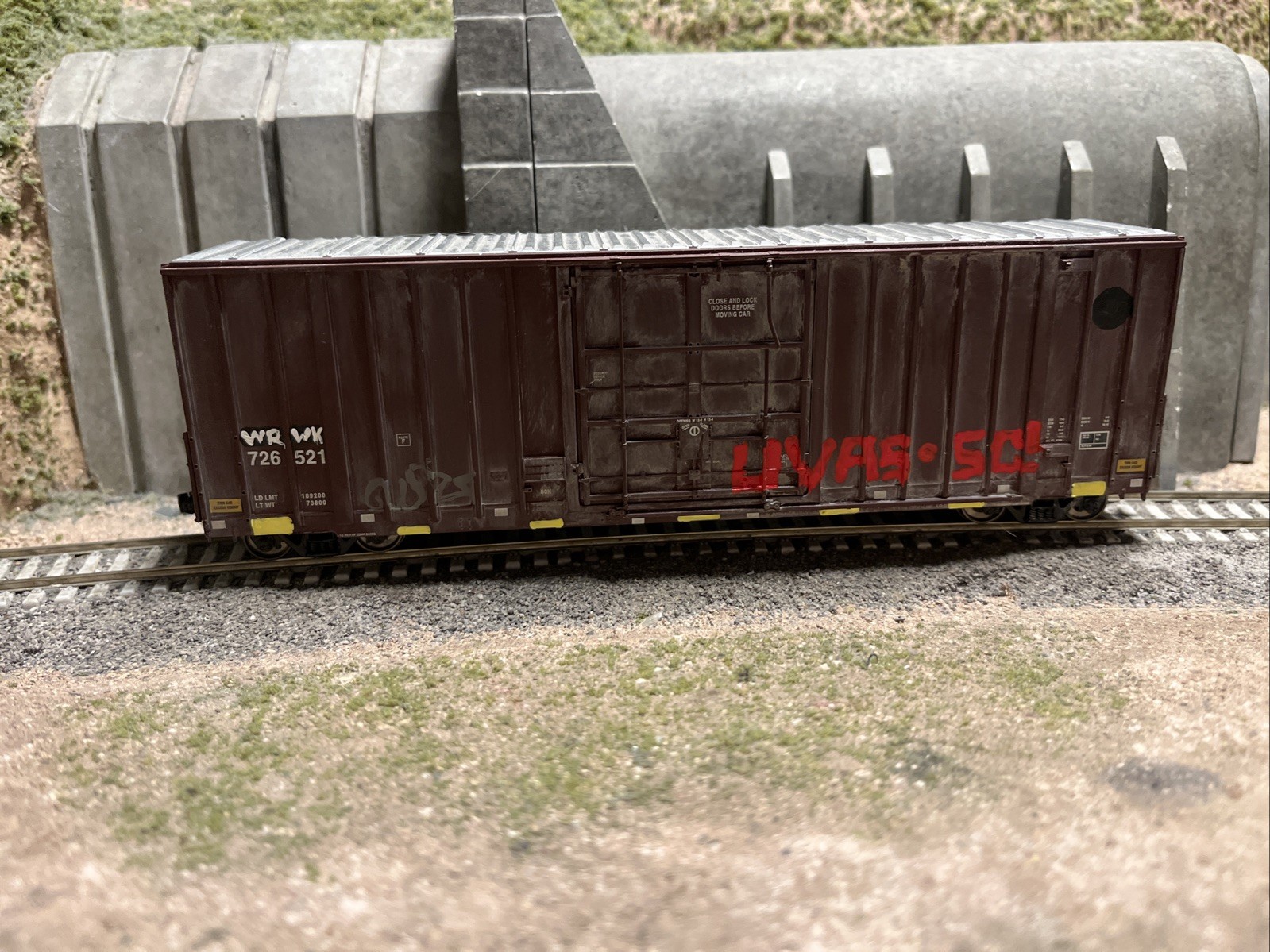HO Scale Walthers 50’ HiCube Boxcar WRWK ex-BNSF 726521 (read description)