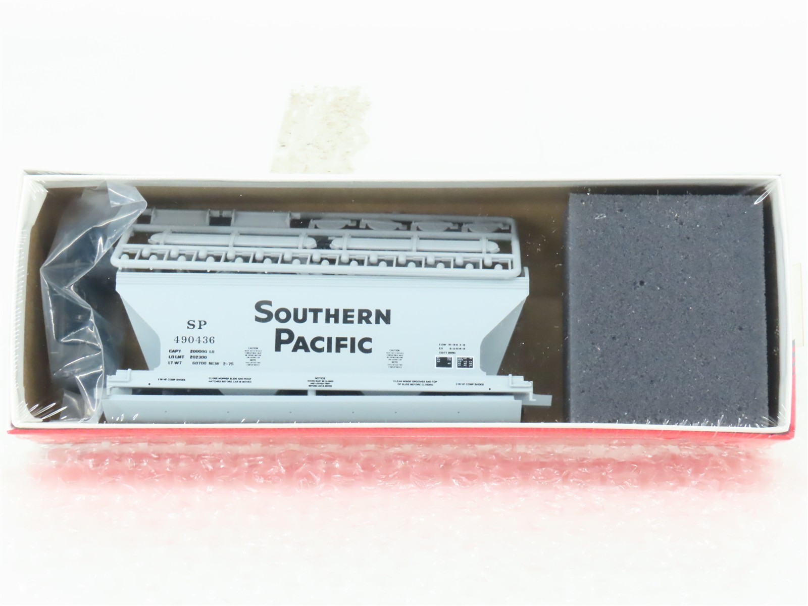 HO InterMountain Kit 41511-11 SP Southern Pacific 2-Bay Hopper #490436 – Sealed