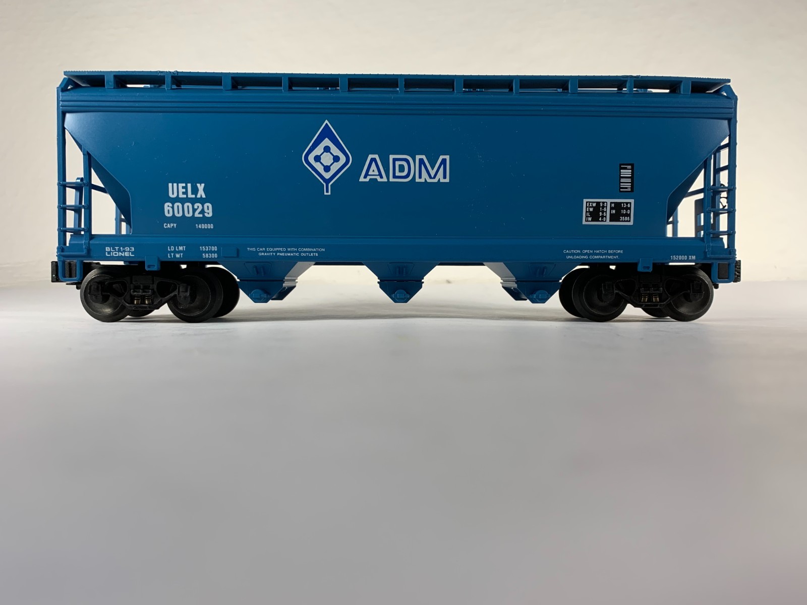 LIONEL 6-17118, ADM 3-BAY COVERED HOPPER #60029, OB (1993)