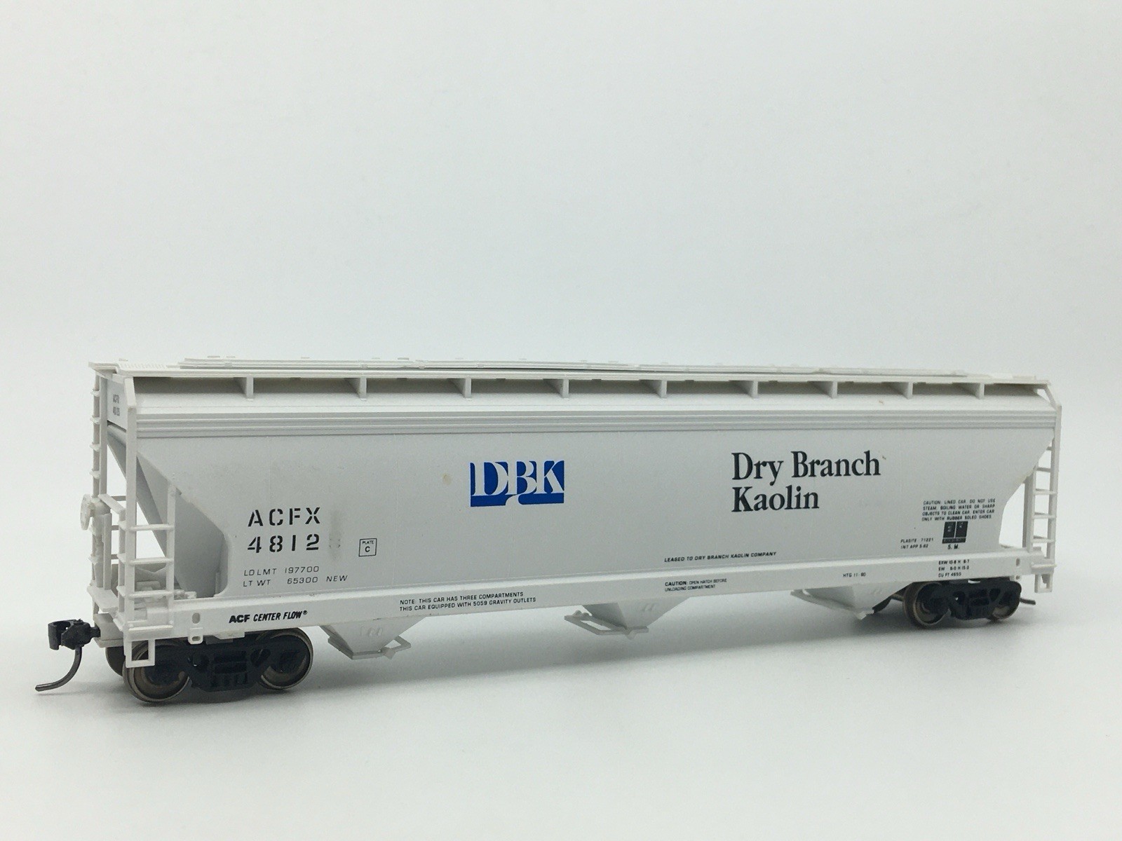 HO Accurail DBK Dry Branch Kaolin ACF 3-Bay Covered Hopper Car ACFX #4812