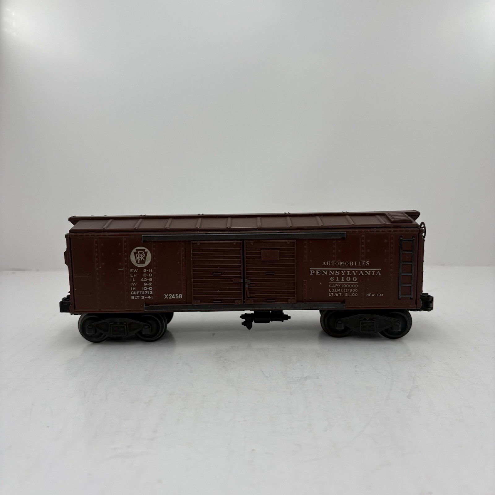 Lionel X2458 Pennsylvania 61100 Automobile Boxcar Postwar O Gauge Metal PRR