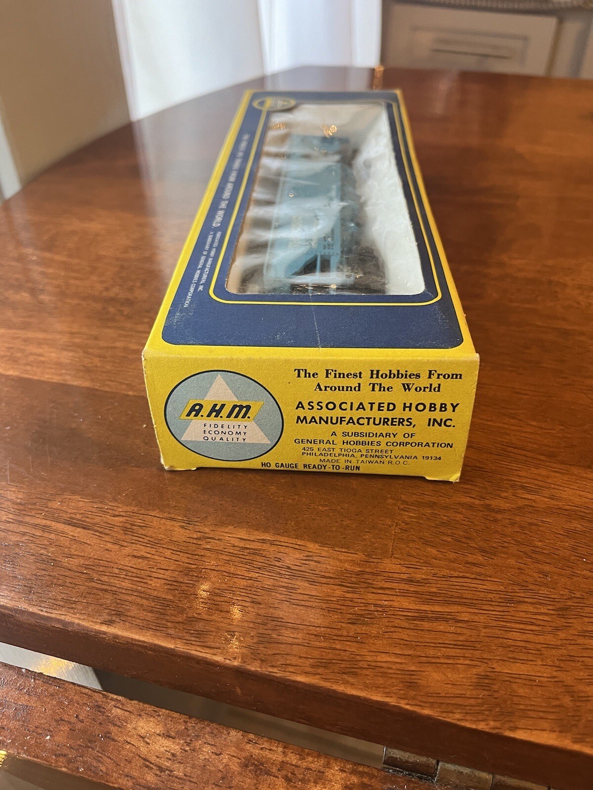 AHM 5460-16 Rock Island Freight Train Car In Box