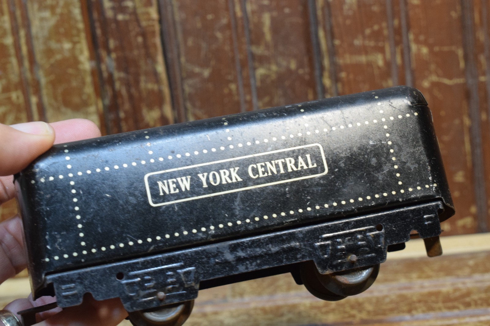MARX NEW YORK CENTRAL OIL TENDER CAR TIN LITHO O GAUGE TRAIN CIRCA 1938-1942