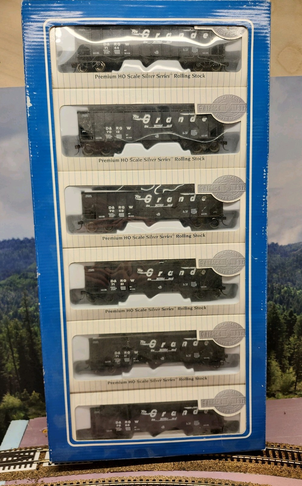 Bachmann 18739 HO Denver & Rio Grande Western 3-Bay Hopper (Pack of 6)