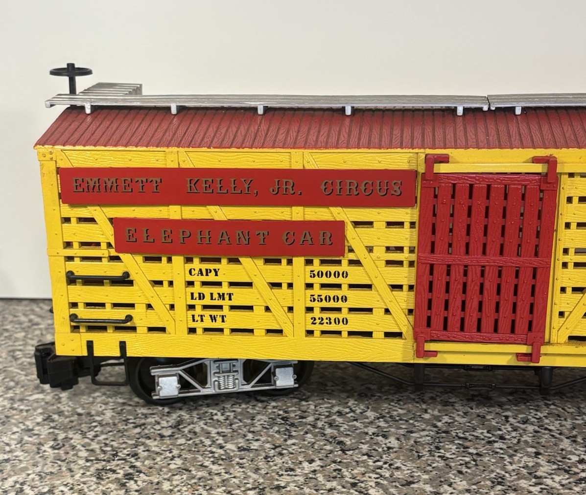 Bachmann 98171 Emmett Kelly Jr All Star Circus Elephant Car G Scale Freight Car