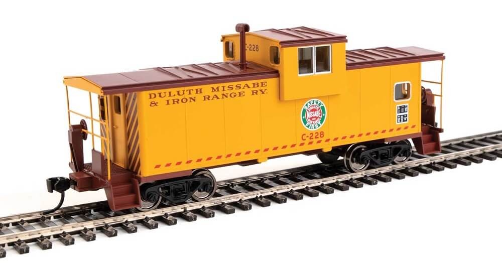Walthers HO scale International Extended Wide-Vision Caboose ICC Ex WV Cab DM…