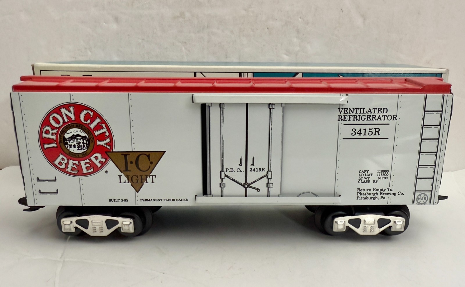 New Modern Marx Trains 73415 Iron City Light Beer Refrigerator Car w/KEGS & Box