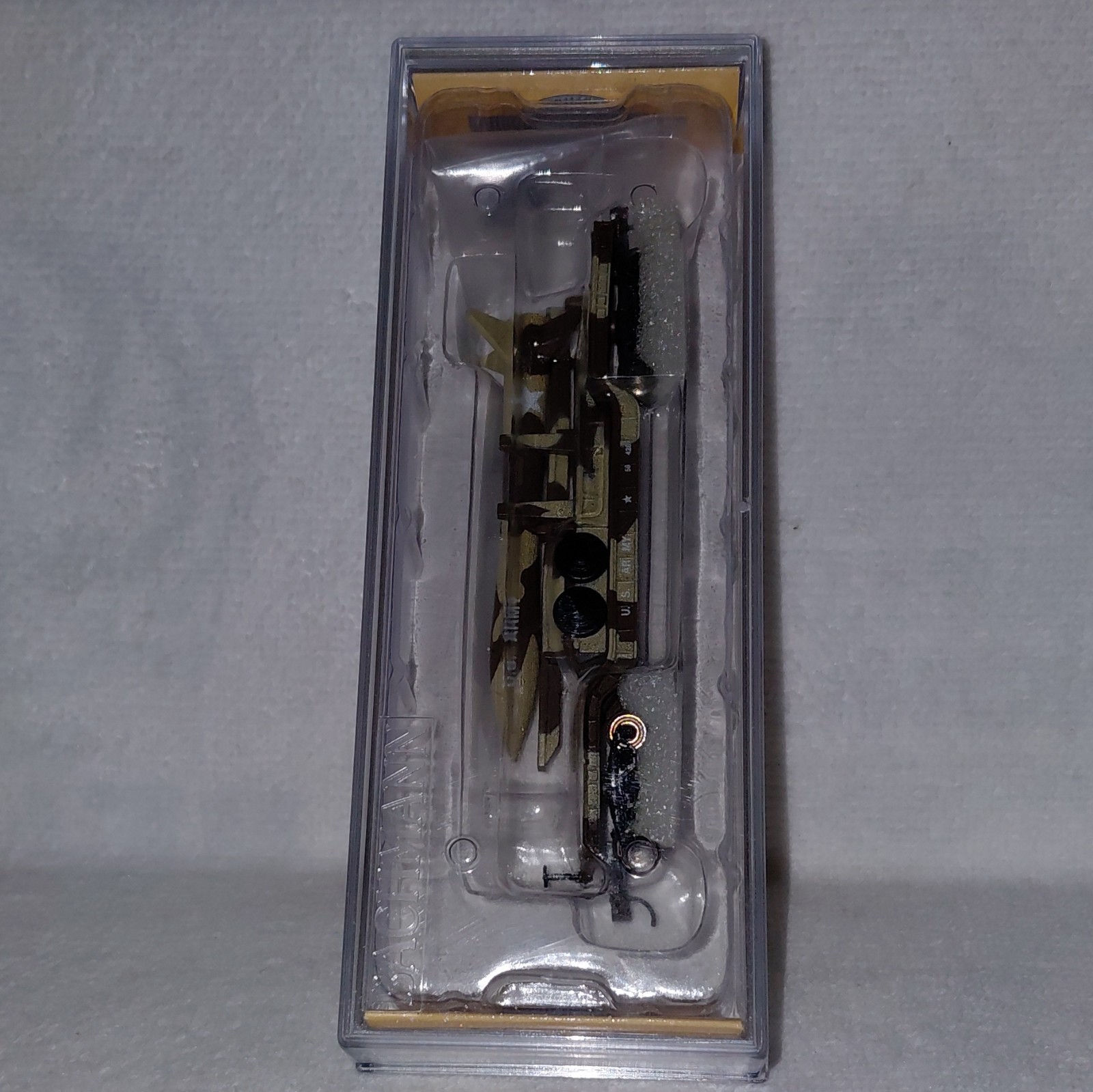 N Scale Bachmann 52′ Center Depressed Flat Car Desert Military Missile 71397