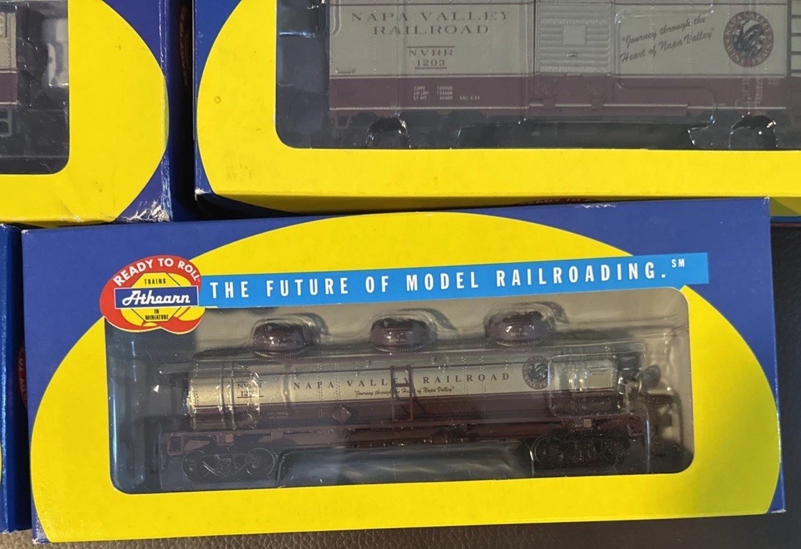 Athearn HO Napa Valley Wine Train 11 Pc Set F7A Cars 8500-8510 Extra 8508