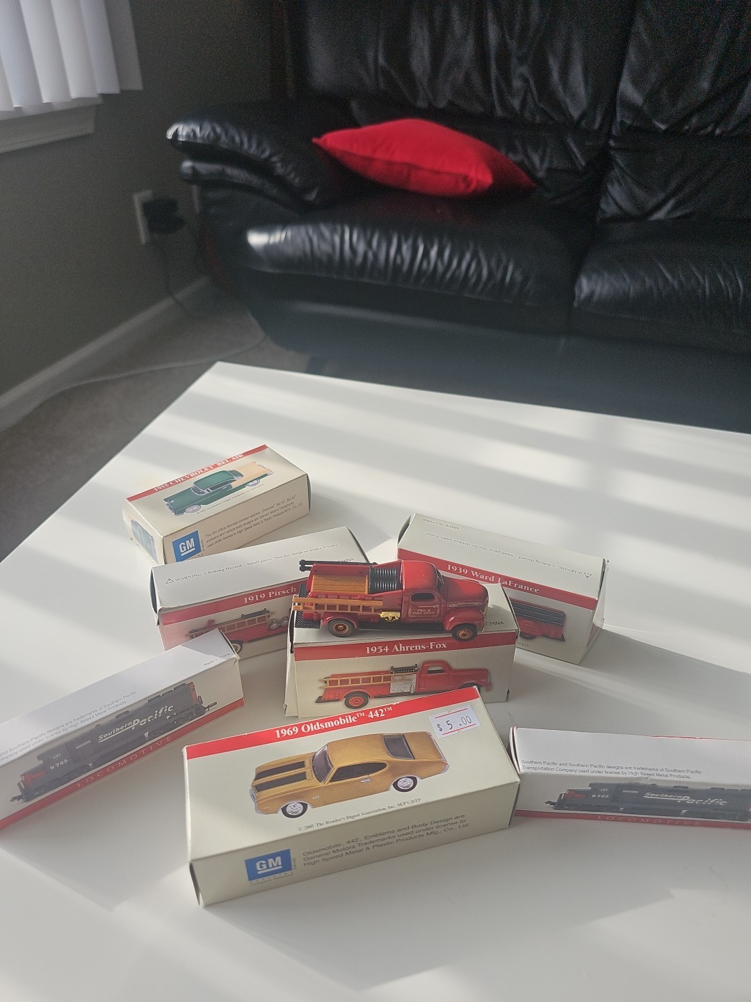 VINTAGE High Speed Metals Die Cast LOT OF 8 GM 1:64 Cars with Boxes LOCOMOTIVES