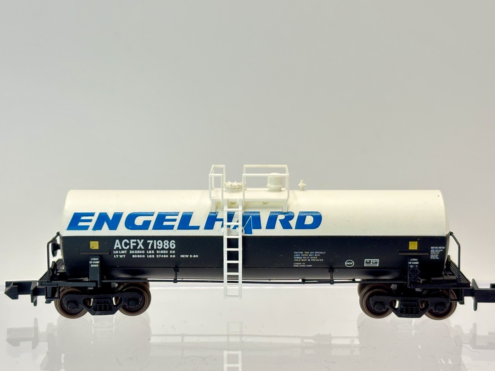 N Scale Atlas 34803 Engelhard Kaolin Tank Car ACFX #71986