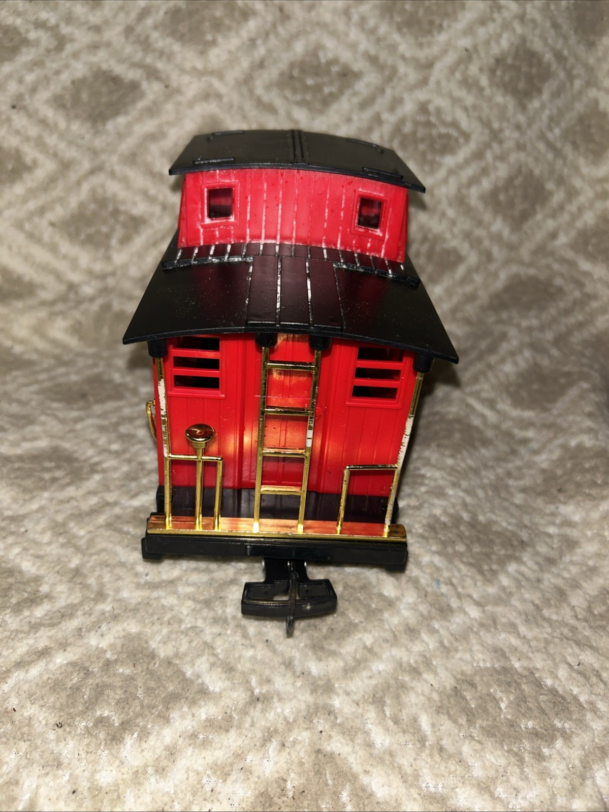 Rio Grande 4067 Reddish-Brown Caboose Scientific Toy Plastic