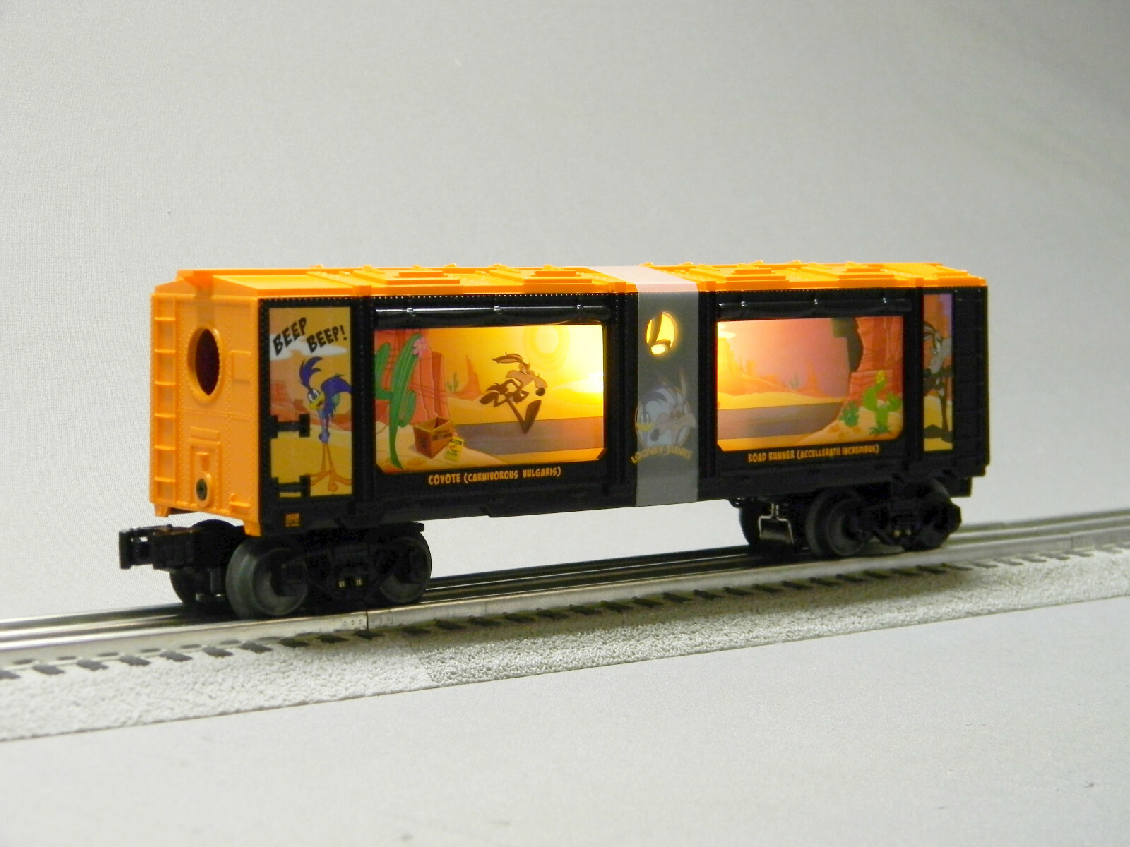 LIONEL LOONEY TUNES ROAD RUNNER AQUARIUM CAR O GAUGE railroad train 2128230 NEW
