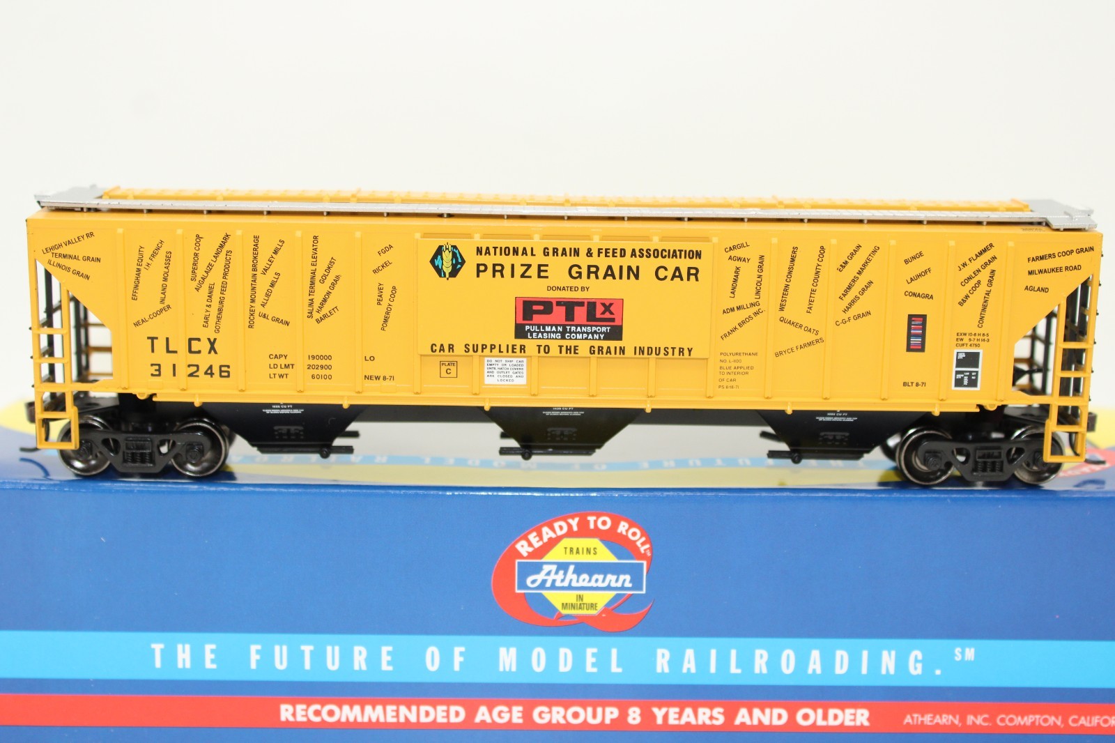 Athearn HO Scale TLCX PTLX Pullman Lease 54′ PS 4750 Covered Hopper Car NOS