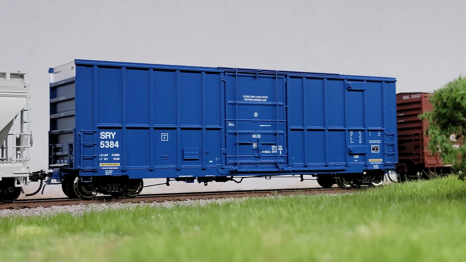 PRAIRIE SHADOWS HO Trinity 6275 50′ Boxcar Southern Railway of BC SRY Blue 2001+