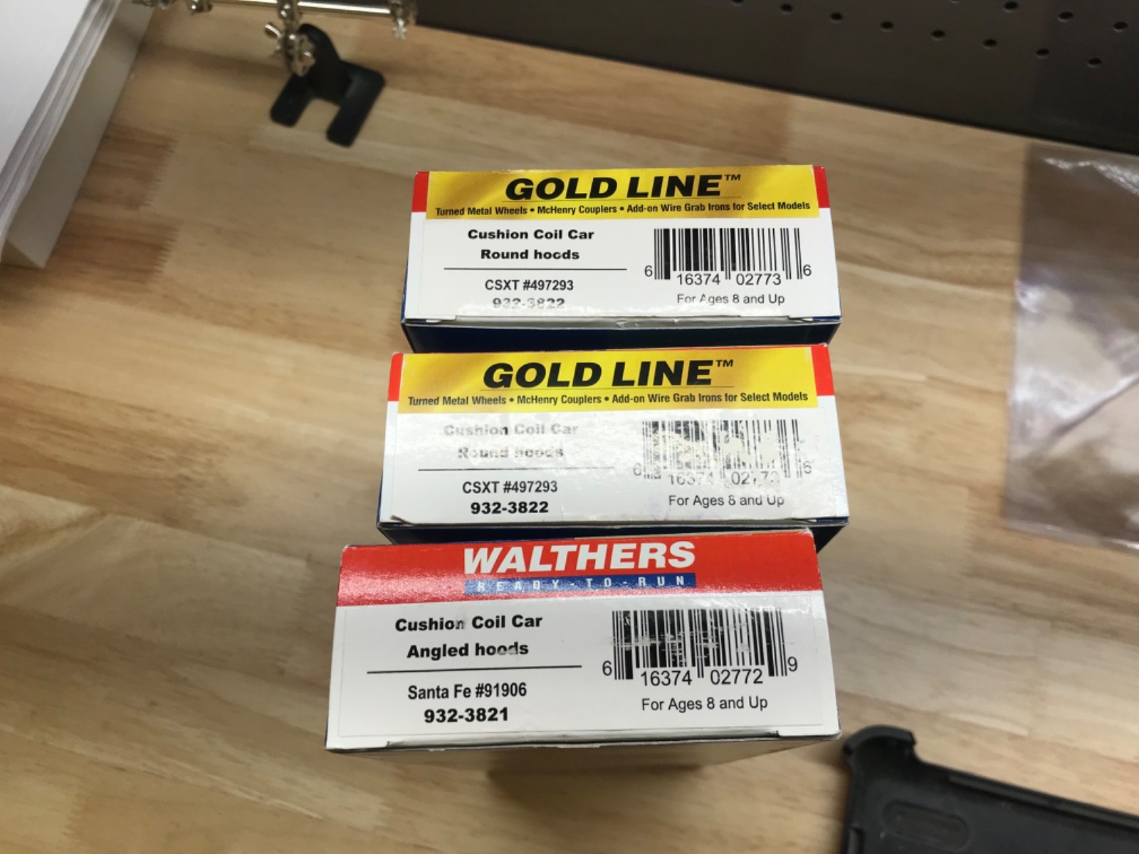 Walthers Ho Scale Santa Fe and CSX Cushion Coil Cars Lot of 3 READ