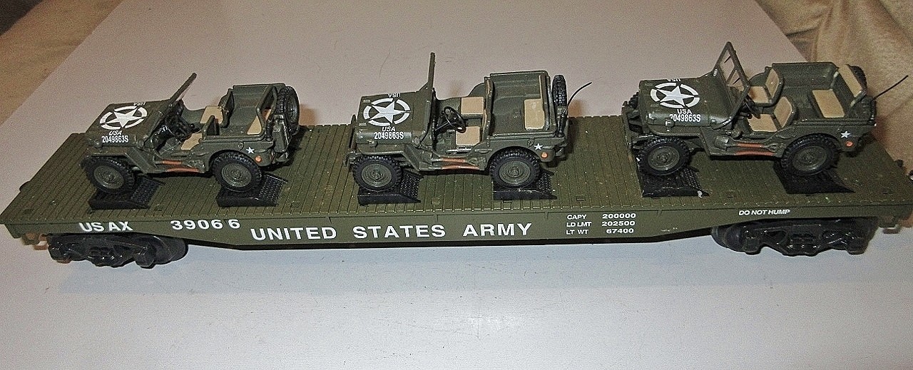 K-LINE #39066 UNITED STATES ARMY FLAT CAR W/3 ARMY JEEPS