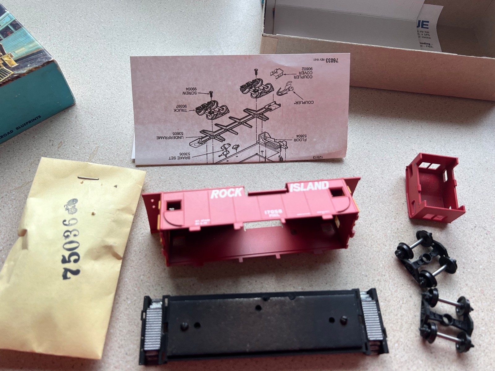 Athearn HO Rock Island Wide Vision Caboose #5366 Blue Box RI Caboose OB