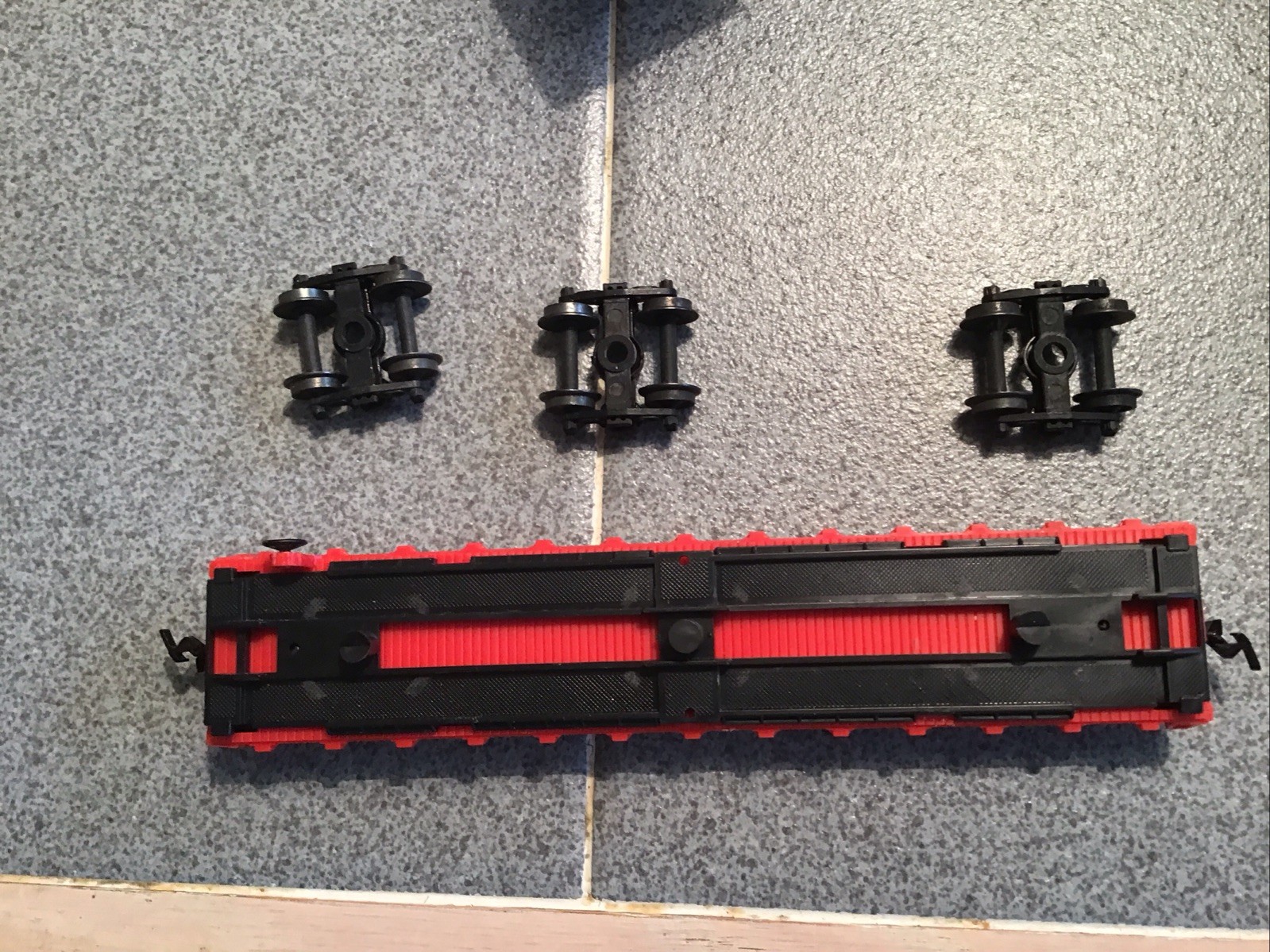 Lionel Southern Pacific Flatcar Carrying 3 Wheels W/ Original Box+insert 0863