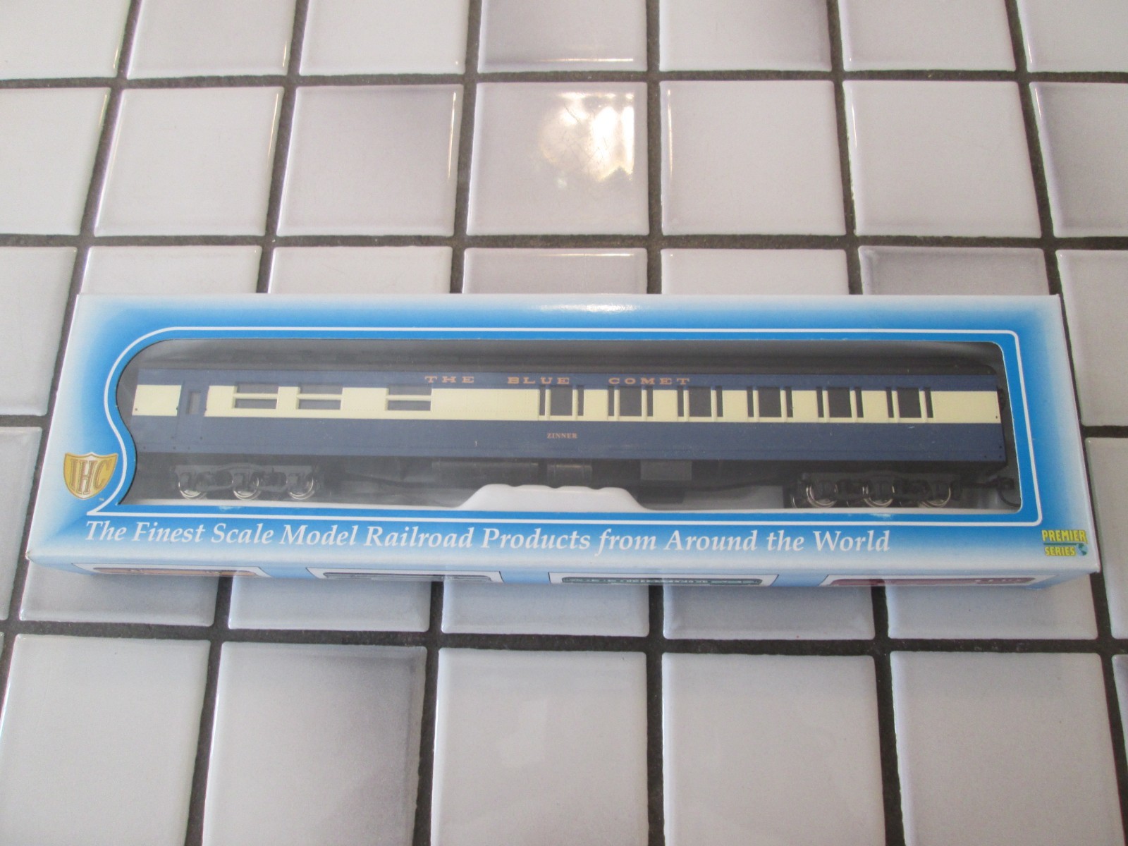 IHC CENTRAL OF NEW JERSEY BLUE COMET PASSENGER CAR HO SCALE