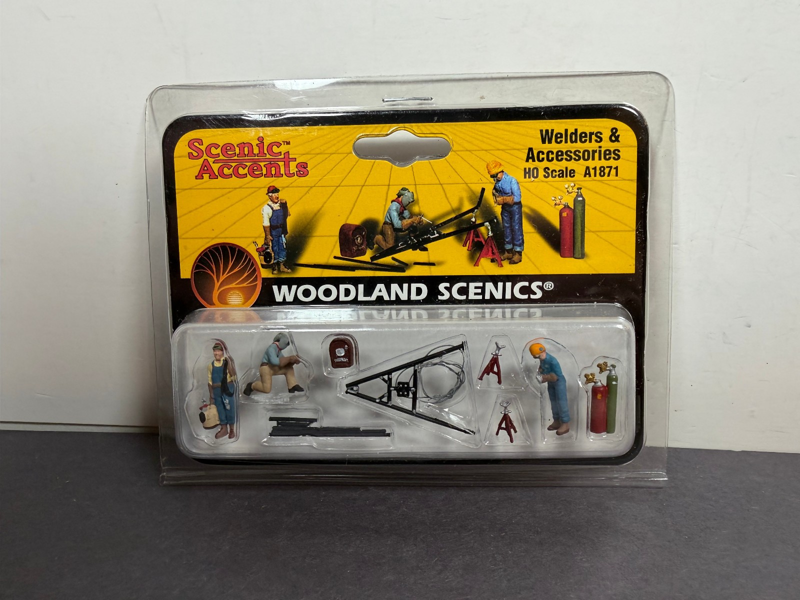 Scenic Accents Woodland Scenics WELDERS & ACCESSORIES A1871 HO Train Figure Set