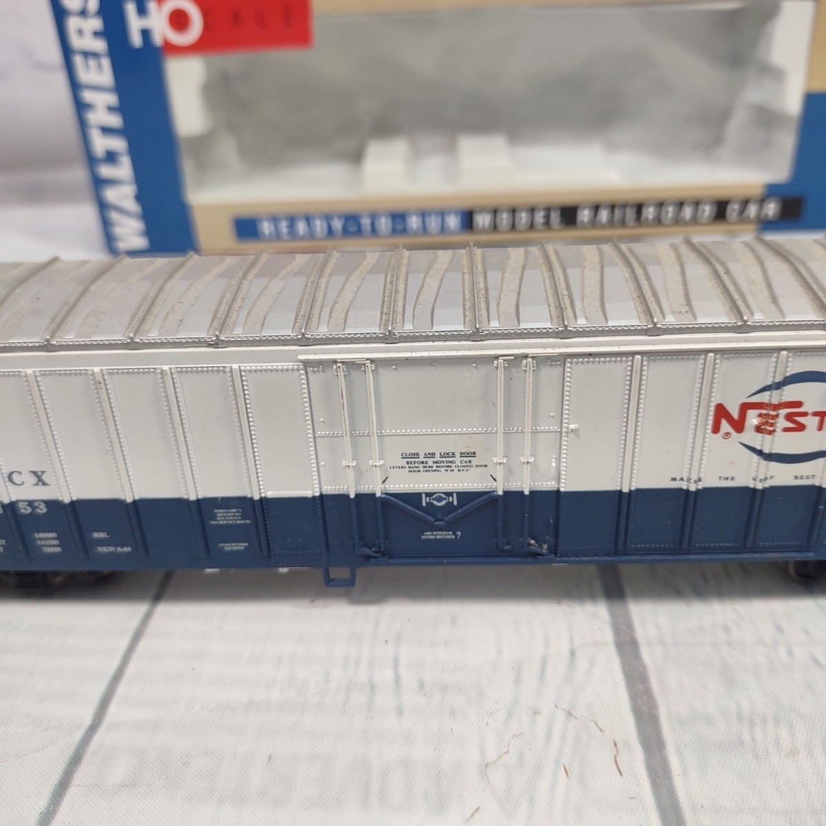HO Walthers 932-3604 Nestle North American 50’ Exterior Post Boxcar TNCX #41853