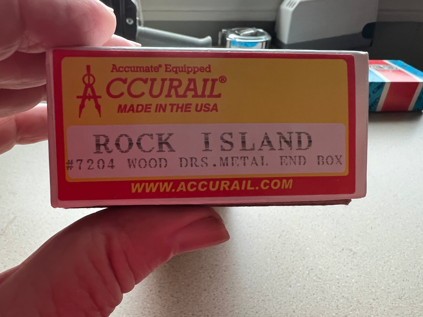 HO Scale Accurail Kit 7204 Rock Island 40′ Wood Doors Metal Ends Box Car – NOS