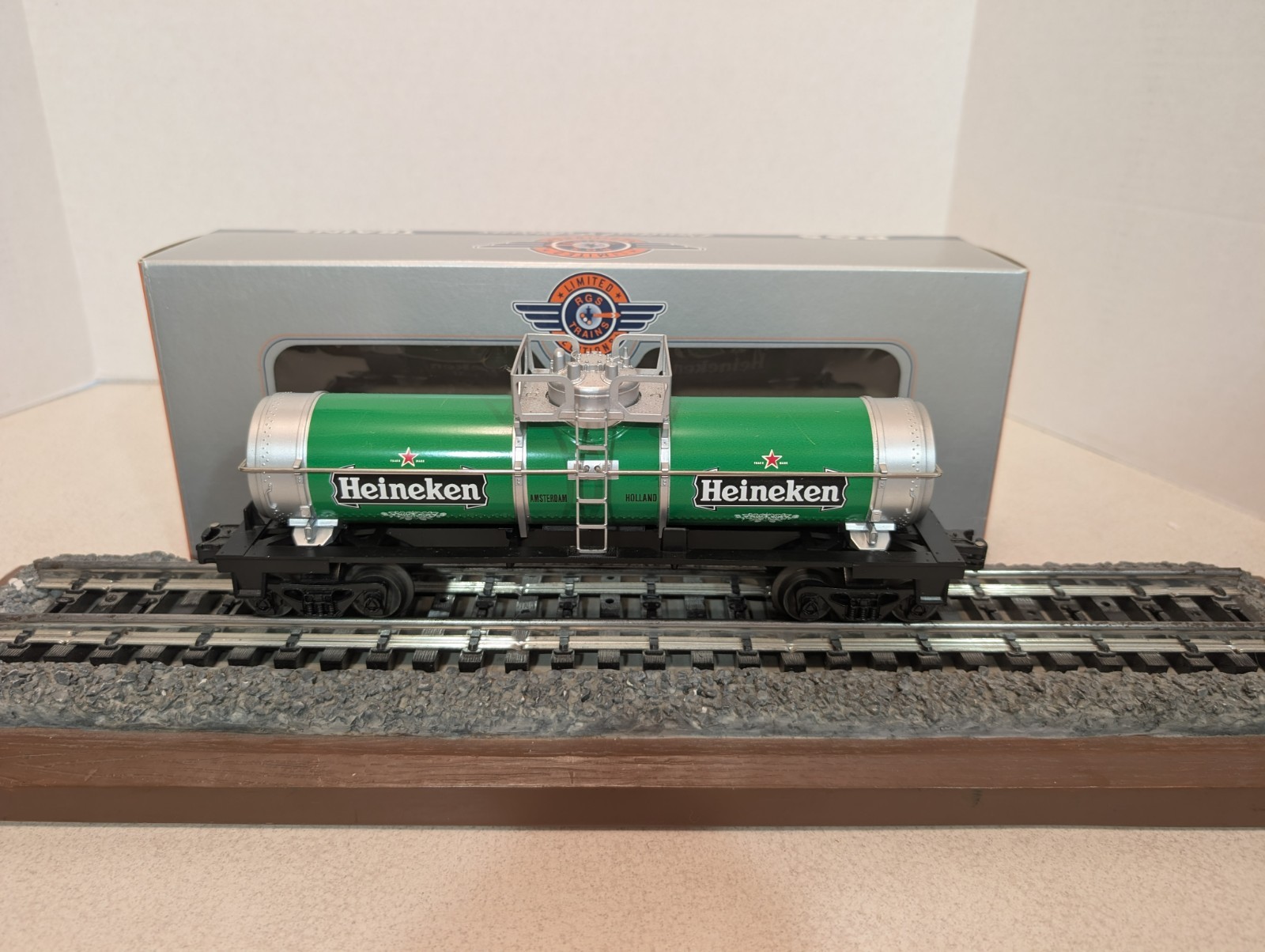 RGS Trains Custom Heineken Beer Single Dome Tank Car ~Excellent~ Limited Edition