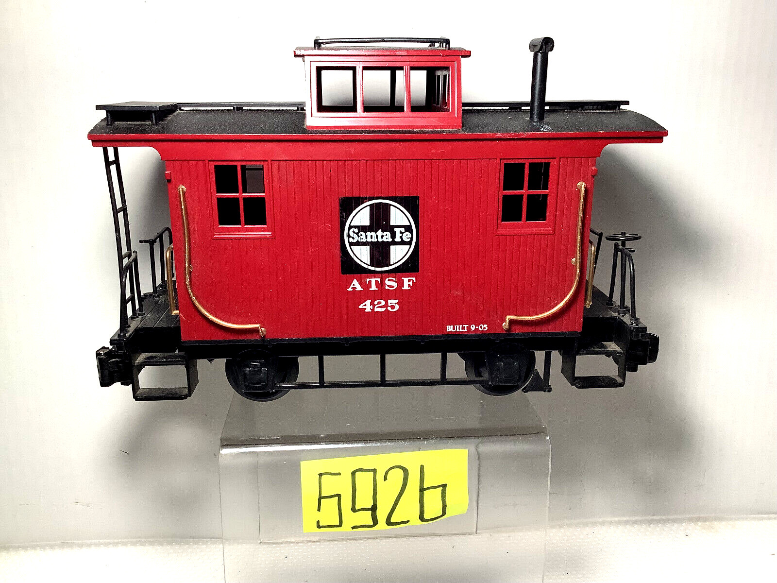 BACHMANN SANTA FE (ATSF) 425 FOUR WHEEL CABOOSE G-SCALE,C-6 very good.