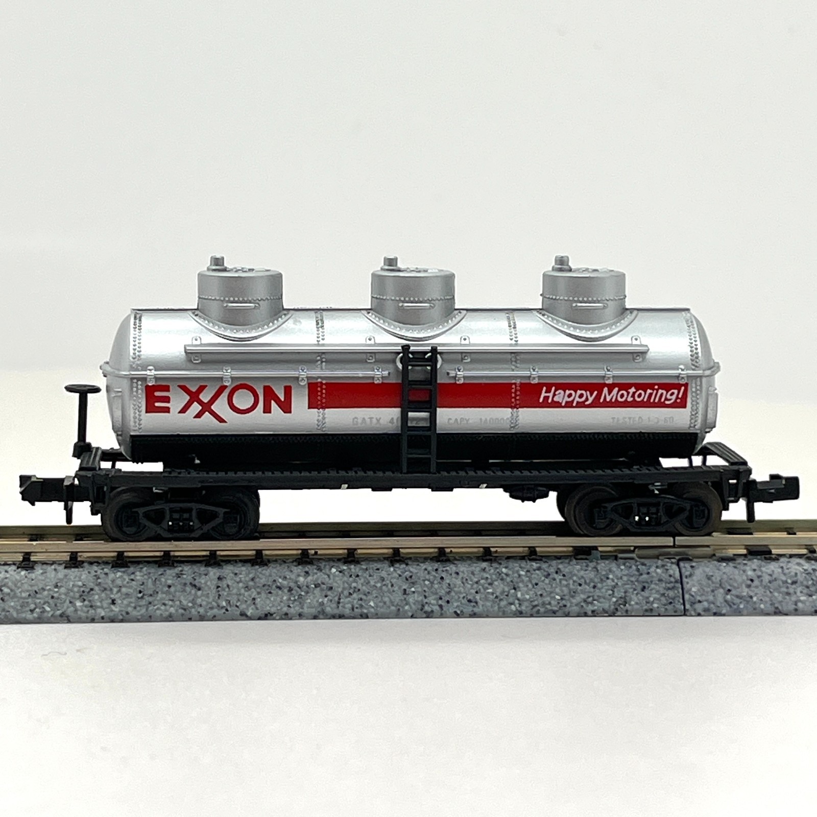 Model Power N Scale 3411 Exxon 3 Dome Chemical Tank Car GATX 46312
