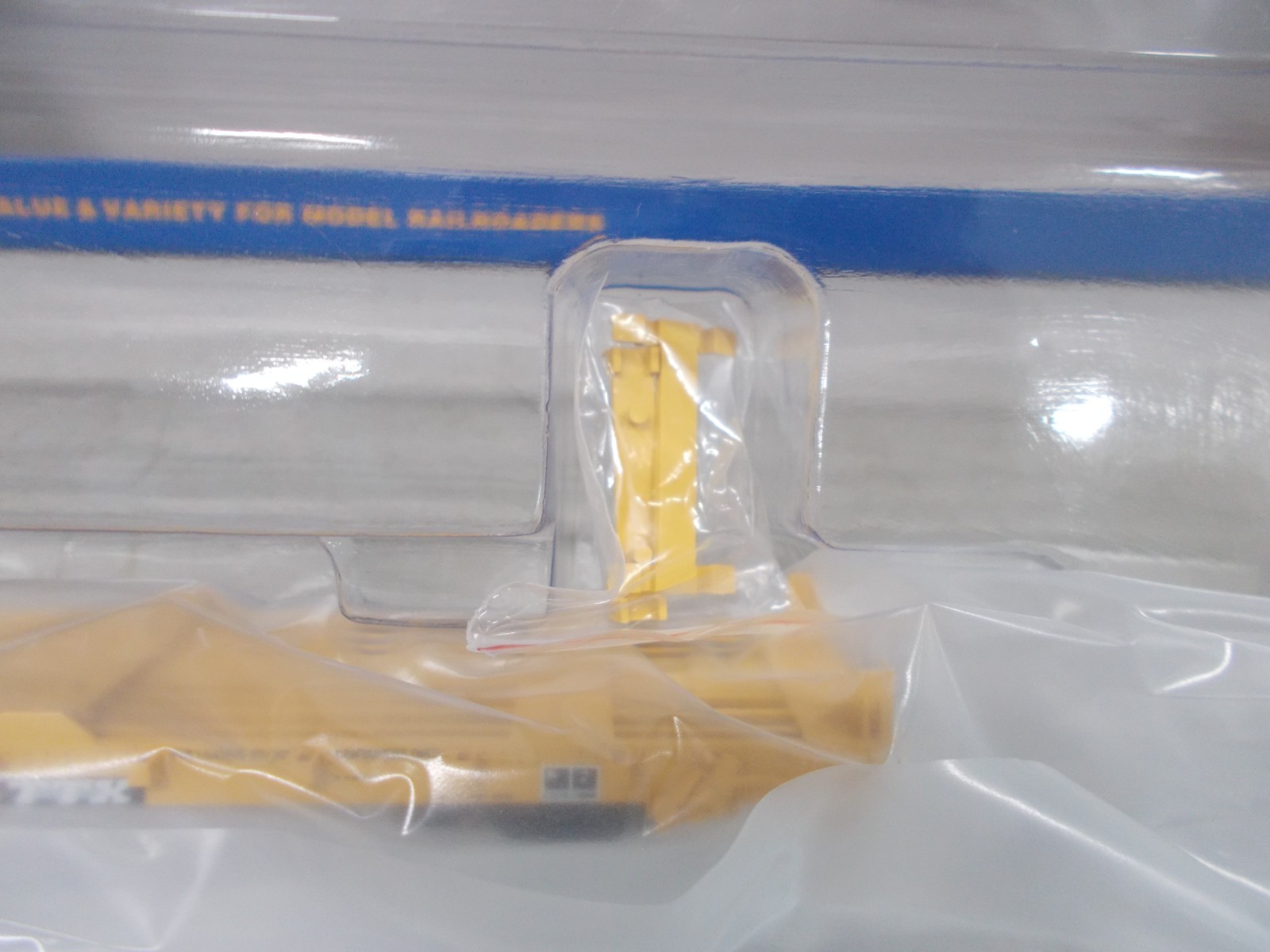 WALTHERS ~ TRAILER TRAIN VTTX 60′ PULLMAN-STANDARD FLAT CAR # 91103~HO SCALE