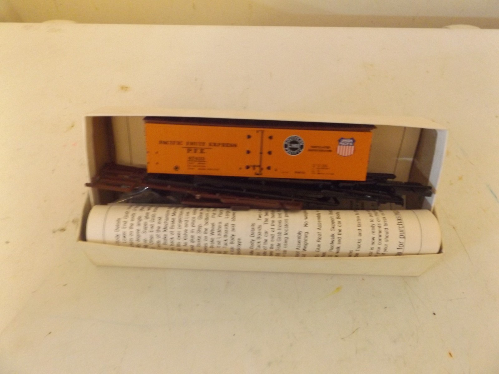 InterMountain: Union Pacific PFE Refrigerator Car #47433 (Overland Herald) – NOS