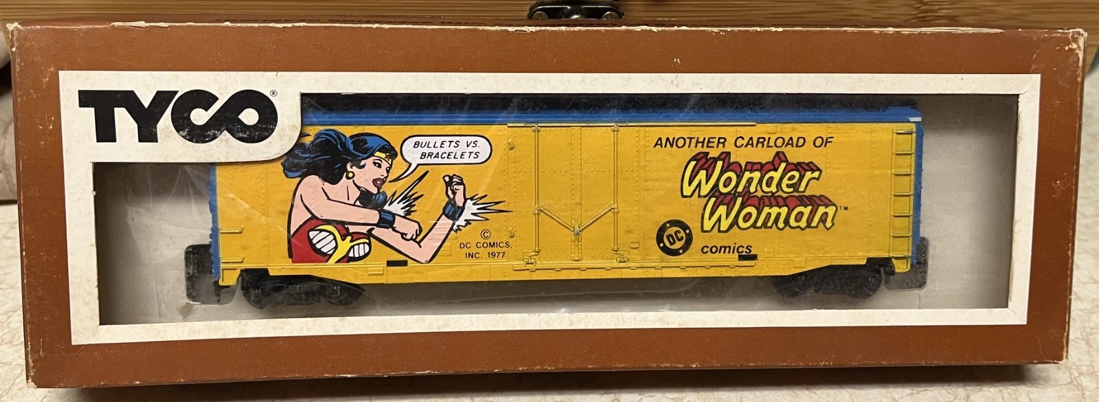 TYCO Wonder Woman DC Comics 50′ boxcar HO with original box