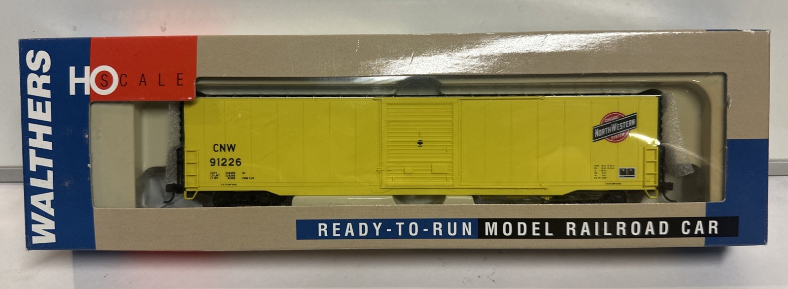 Walthers HO Scale CNW Pullman Standard 60′ Auto Box Single Door Box Car #91226