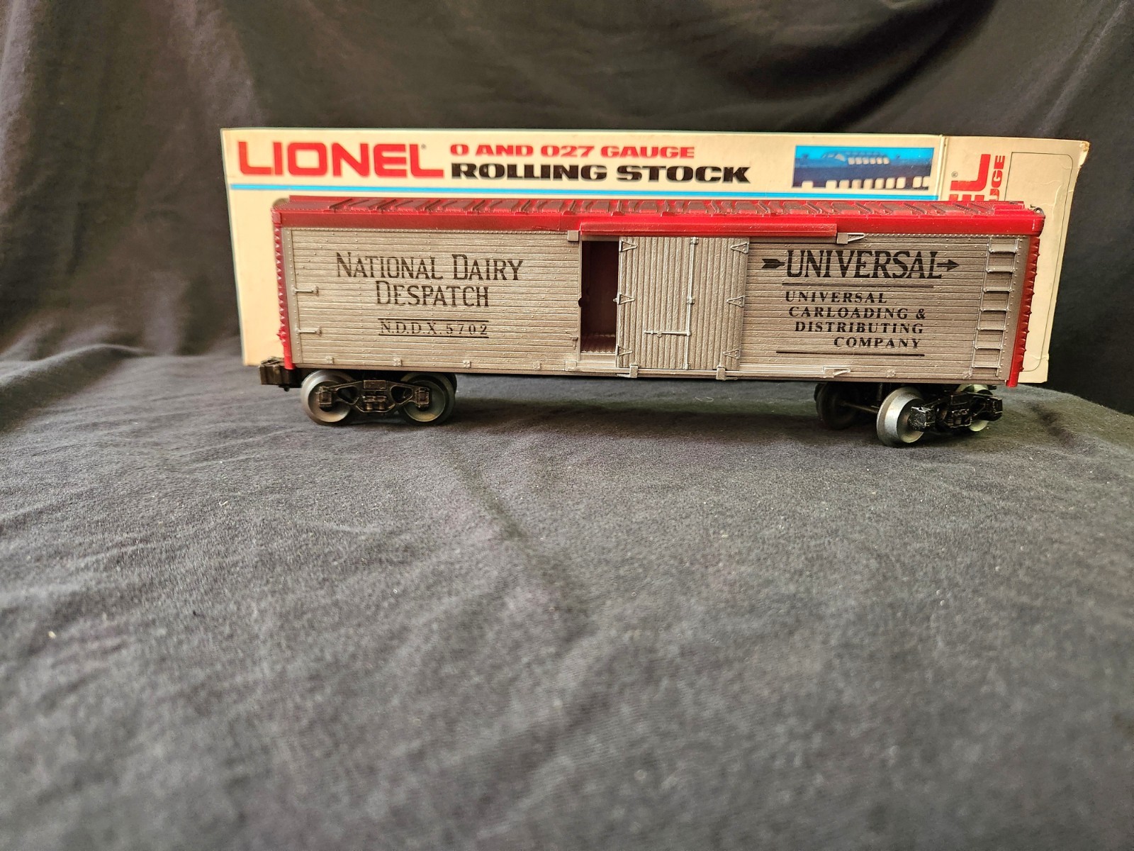 Lionel 6-5702 National Dairy Despatch Reefer, O Scale, Rolling Stock, NOS