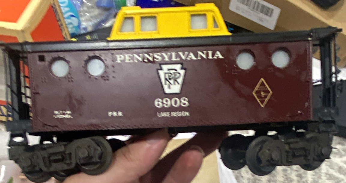 Lionel Pennsylvania O Gauge Porthole Caboose 6-6908 Analog Lights