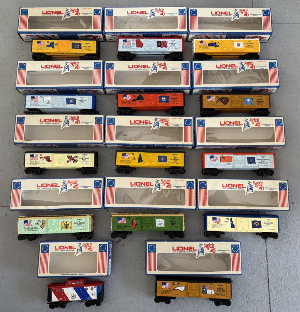 Lionel O Gauge Spirit of 76 13 colonies boxcar set w caboose very good C6 OB