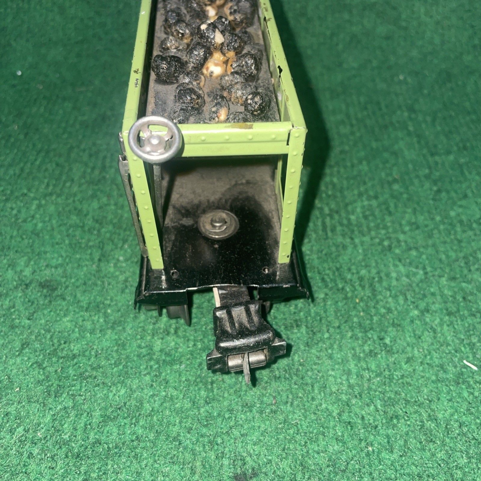LIONEL LINES PREWAR TIN PLATE O GAUGE GREEN SINGLE BAY HOPPER CAR # 2653