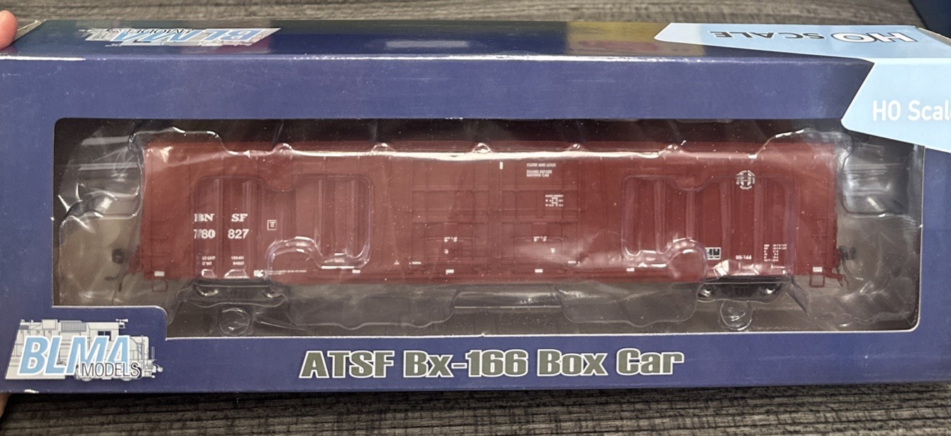BLMA Models HO #53062 Bx-166 60’ Beer Car BNSF #780827 NIB