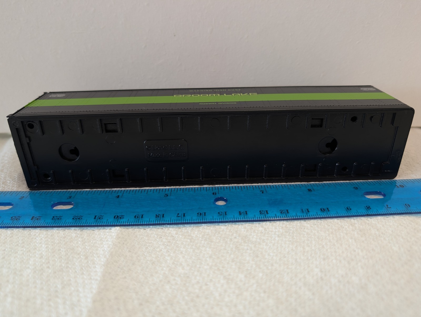 LIONEL AREA 51 ALIEN MAXI-STACK O GAUGE TRAIN CAR 2 CONTAINER USED NO BOX