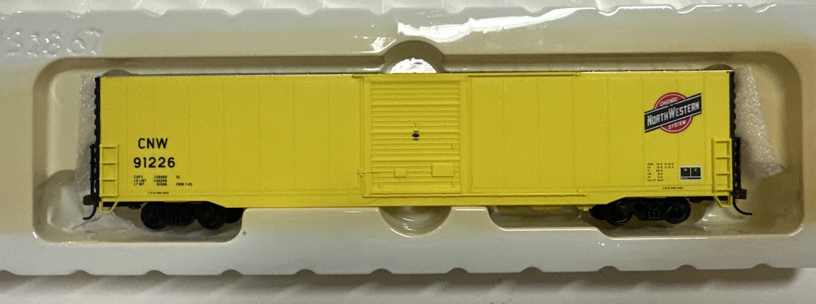 Walthers HO Scale CNW Pullman Standard 60′ Auto Box Single Door Box Car #91226