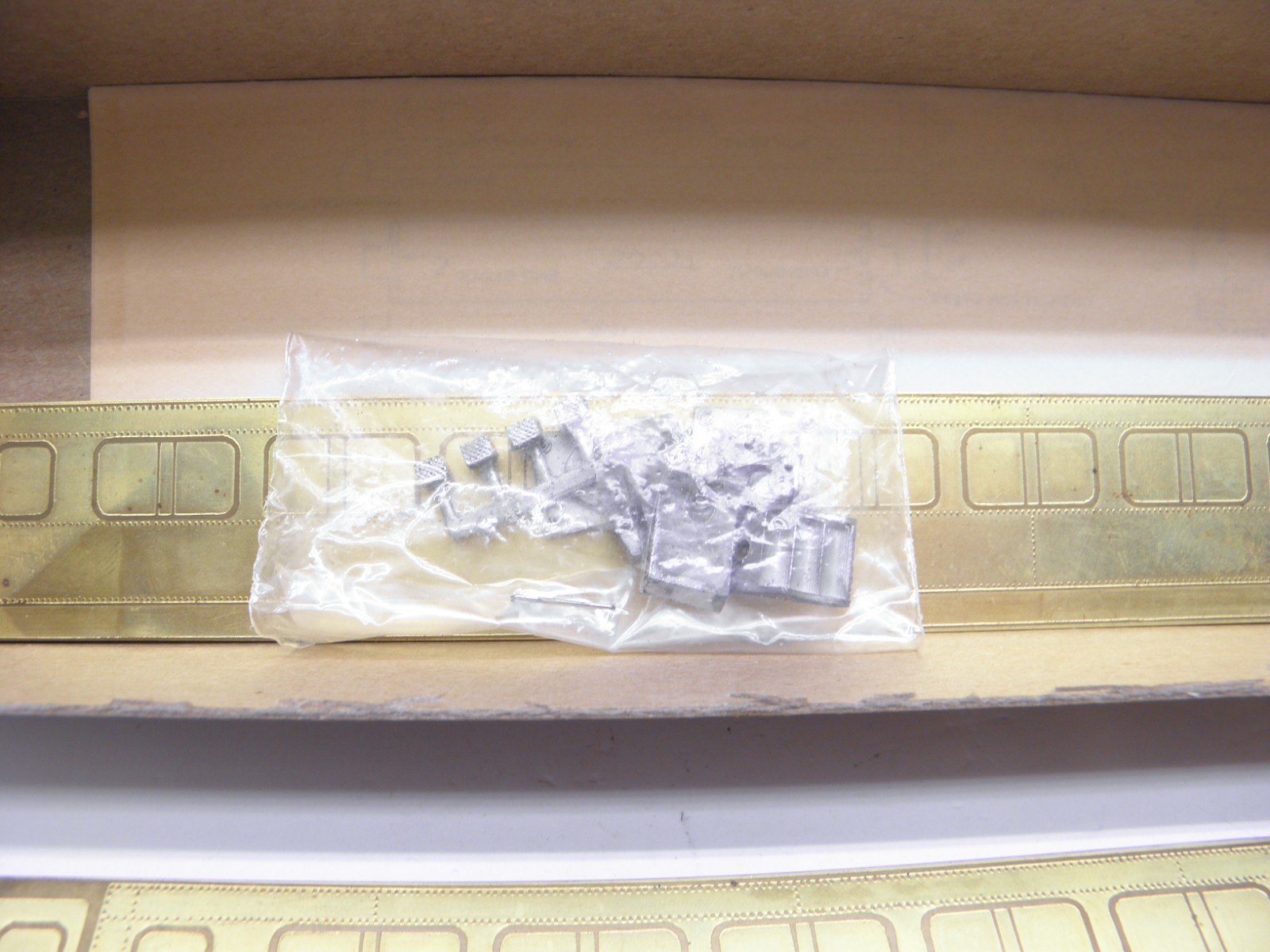 BENNINGTON MODELS COACH 10 DBL WINDOW BLT 1934 PULLMAM STANDARD KIT -B&M #4883