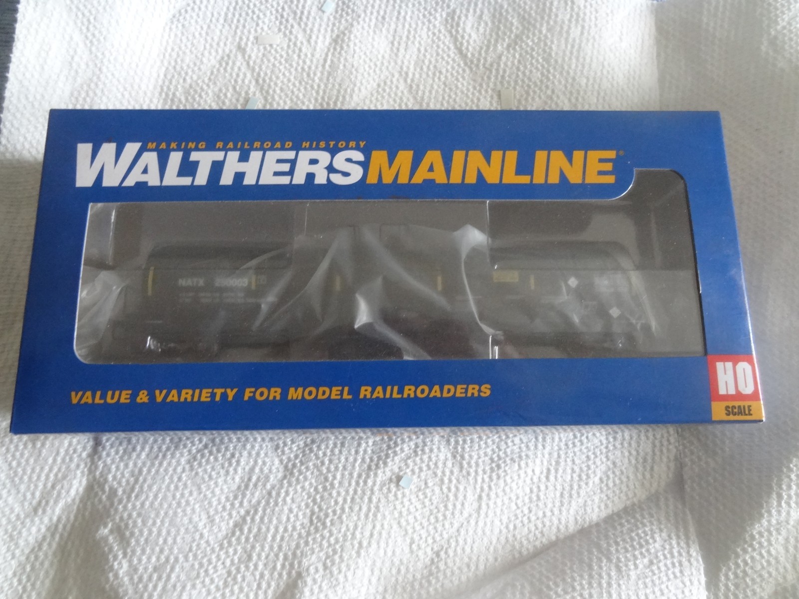 Walthers Mainline ho scale Trinity 25k gal. tank car NATX 250003